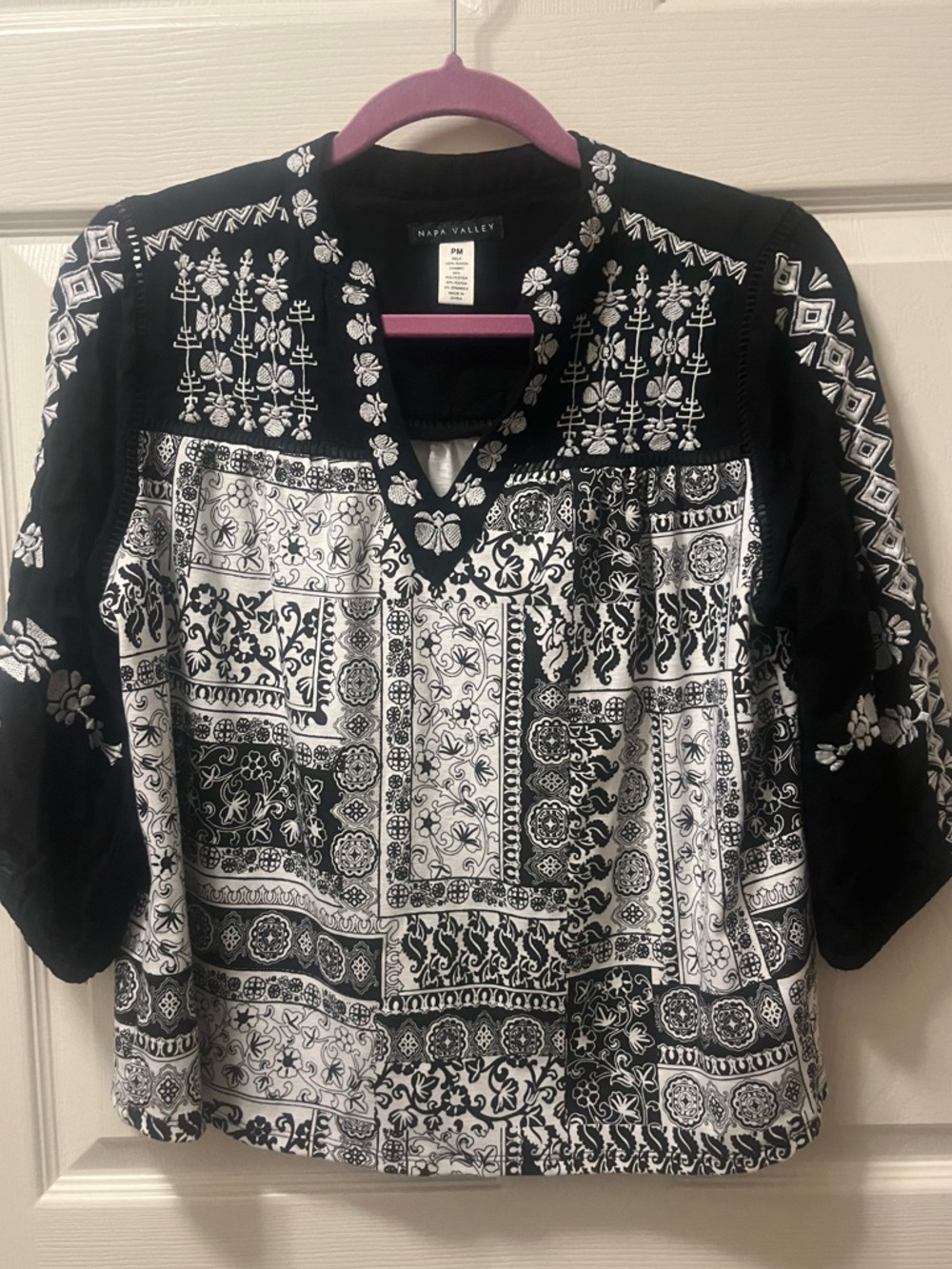 Napa Valley Blk&Wht Embroidered Peasant Top Cotton and Knit Size PM Cottagecore